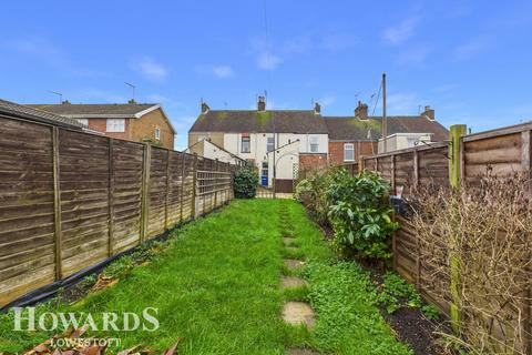 2 bedroom terraced house for sale, Moyes Road, Lowestoft