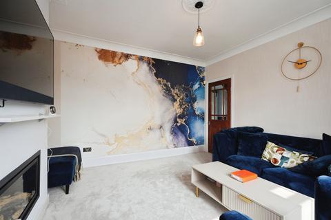 3 bedroom semi-detached house for sale, Savile Drive, Halifax