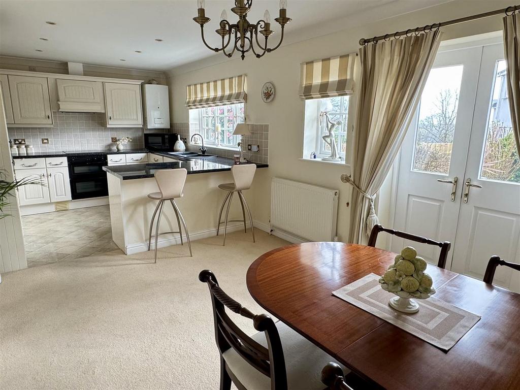 Kitchen Diner
