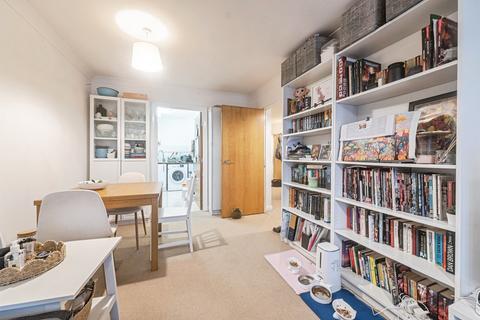 2 bedroom flat for sale, Alencon Link, Basingstoke