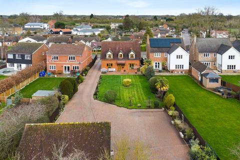 4 bedroom detached house for sale, Thistley Green Road, Braintree, CM7