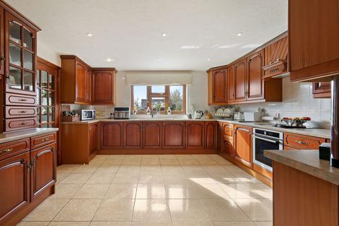 4 bedroom detached house for sale, Thistley Green Road, Braintree, CM7