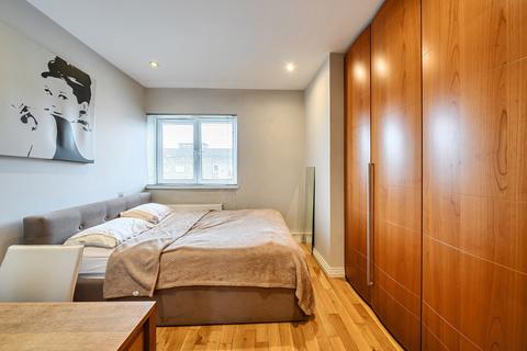 undefined, Stockwell Road, Stockwell, London, SW9