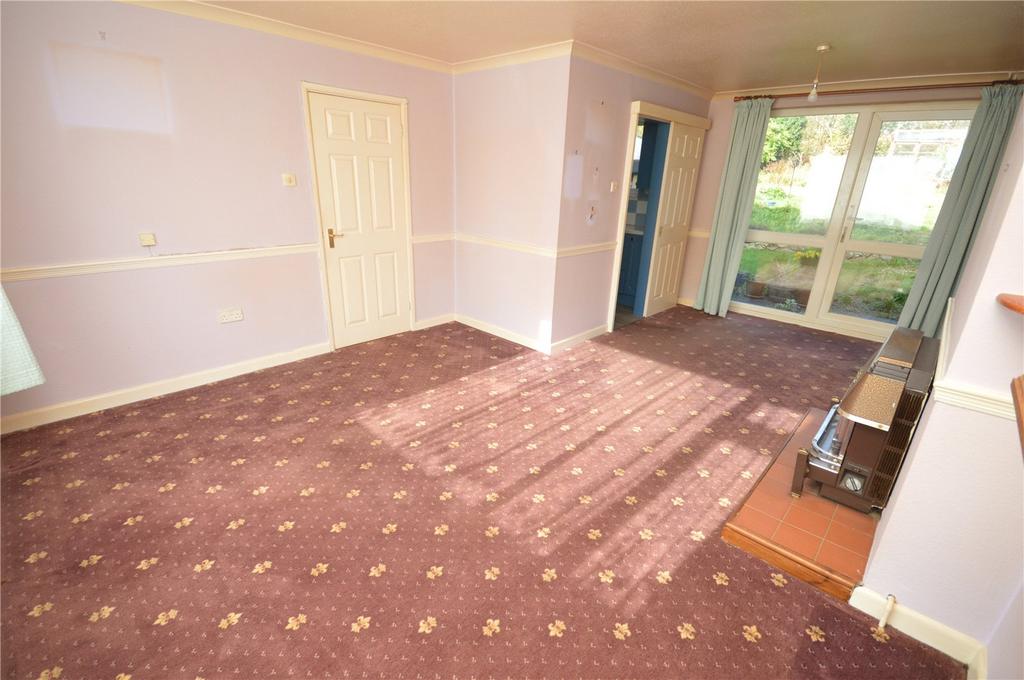 Sitting/Dining Room