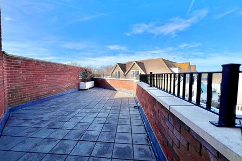 2 bedroom apartment to rent, West Byfleet, Surrey, KT14