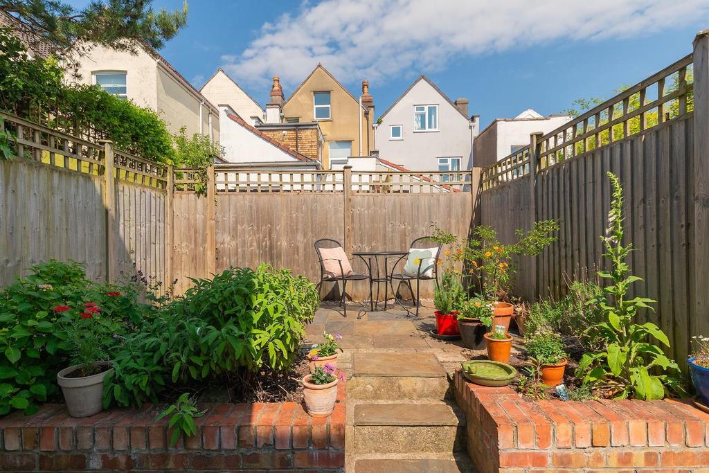 5 U6 PHSE - Garden C.jpg