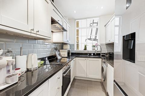 2 bedroom flat to rent, St. Georges Court, Brompton Road, London