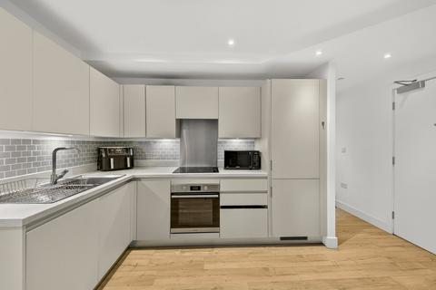2 bedroom flat for sale, Churchyard Row, London