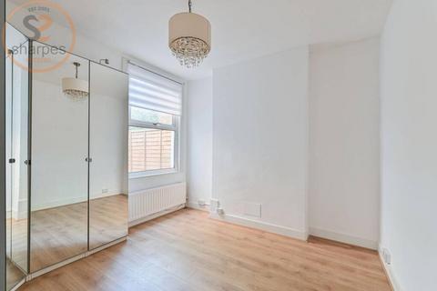 undefined, Byegrove Road, Merton, London, Greater London