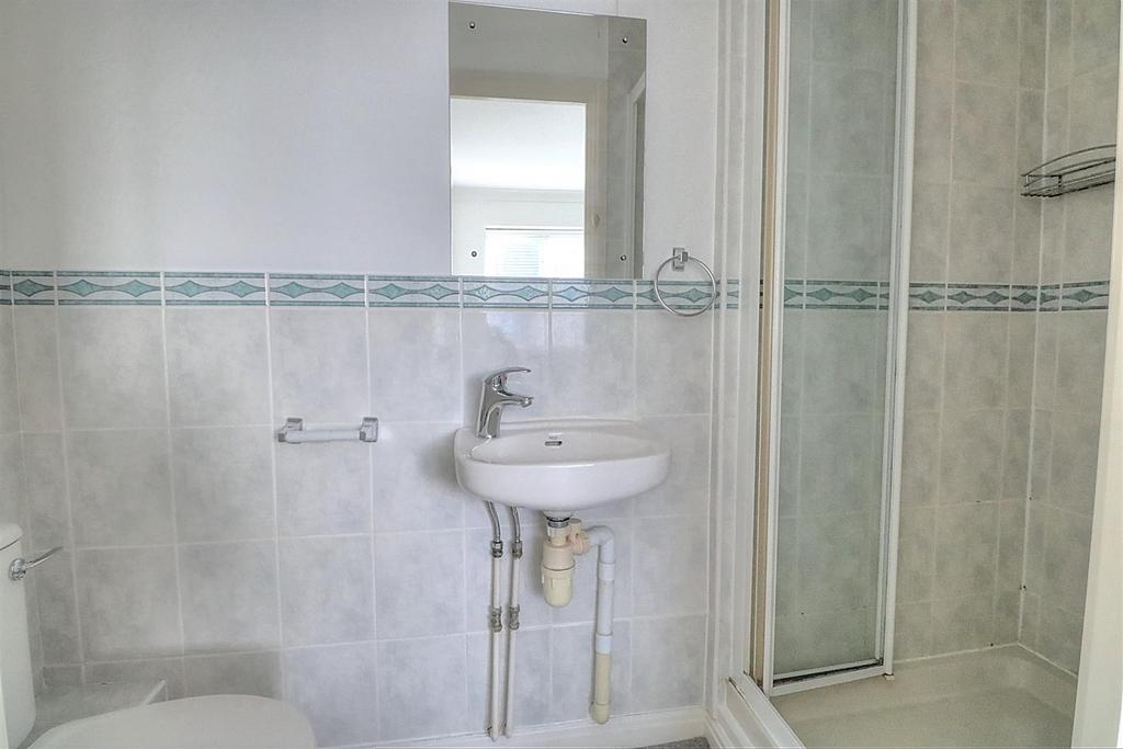 Fairbairn Walk 22 En Suite.jpg