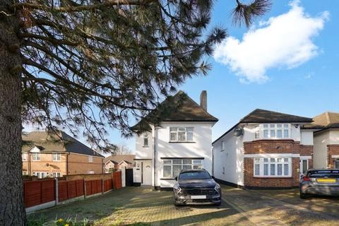 5 bedroom detached house for sale, Chase Road, London N14