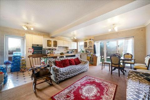 5 bedroom detached house for sale, Chase Road, London N14