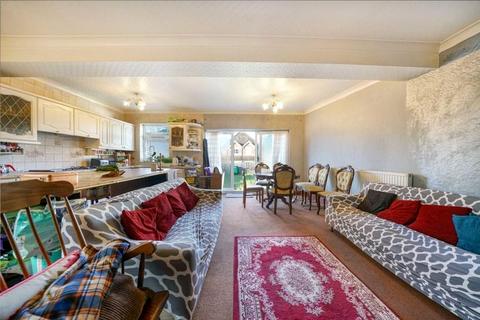 5 bedroom detached house for sale, Chase Road, London N14
