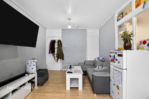 1 bedroom flat for sale, Sceaux Gardens, London