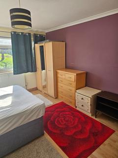 undefined, Bramble Avenue, Conniburrow MK14