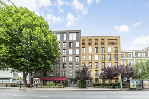 3 bedroom flat to rent, Camden Road, London NW1