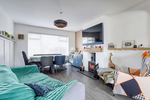 4 bedroom semi-detached house for sale, Dovedale Avenue, Nottingham NG10