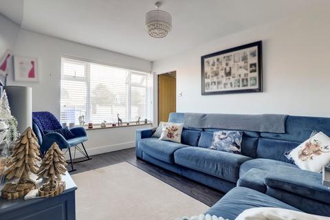4 bedroom semi-detached house for sale, Dovedale Avenue, Nottingham NG10