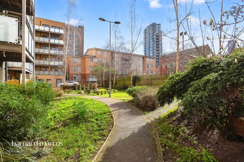 1 bedroom flat for sale, Hogarth Crescent, Croydon