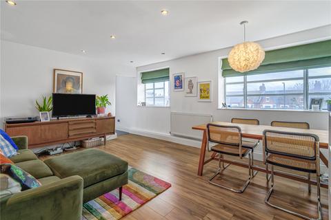 Oaklands Estate, London, SW4