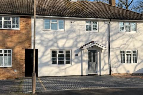 3 bedroom terraced house to rent, Saxon Close, Brentwood