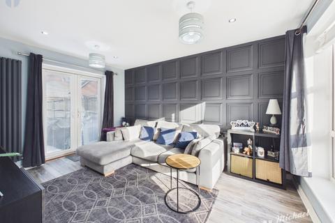 3 bedroom end of terrace house for sale, Farleigh Drive, Aylesbury