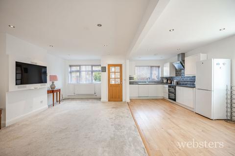 3 bedroom detached bungalow for sale, Bone Road, Norwich NR8