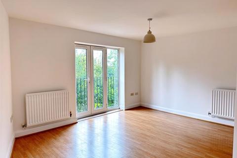 2 bedroom flat to rent, Cross Farm Road, Harborne, Birmingham, B17