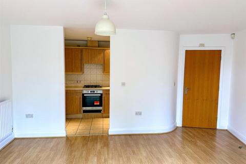 2 bedroom flat to rent, Cross Farm Road, Harborne, Birmingham, B17