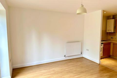 2 bedroom flat to rent, Cross Farm Road, Harborne, Birmingham, B17