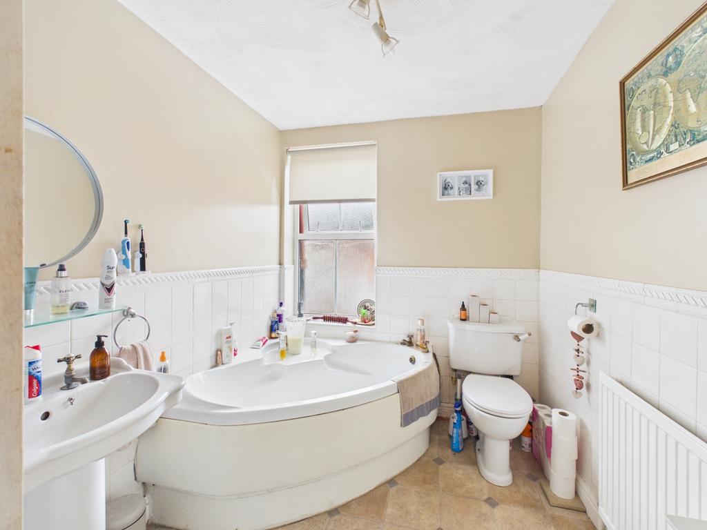 Cam03729 g0 pr0263 still015