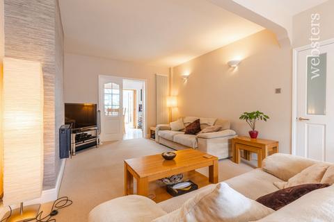 3 bedroom semi-detached house for sale, Low Road, Norwich NR6