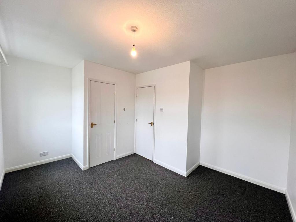BEDROOM2.jpeg