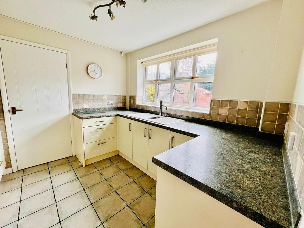 KITCHEN (2).jpeg