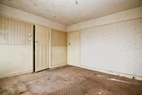 3 bedroom terraced house for sale, Canada Road, Rawdon, Leeds