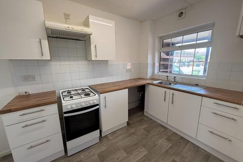 3 bedroom terraced house to rent, Bletchley