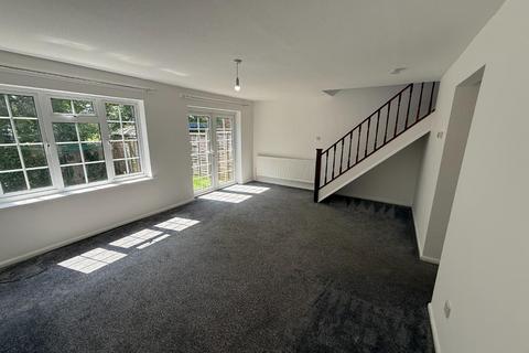 3 bedroom terraced house to rent, Bletchley