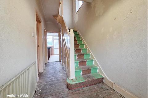 3 bedroom semi-detached house for sale, Vines Avenue, London, N3