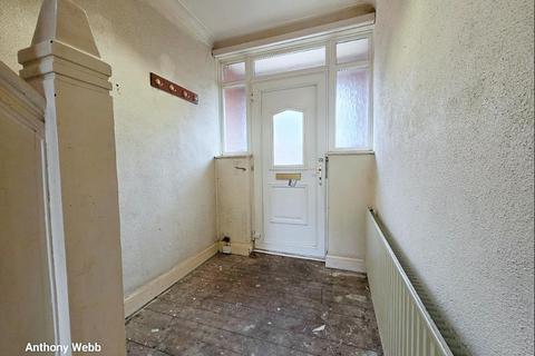 3 bedroom semi-detached house for sale, Vines Avenue, London, N3