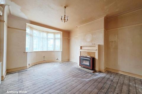 3 bedroom semi-detached house for sale, Vines Avenue, London, N3