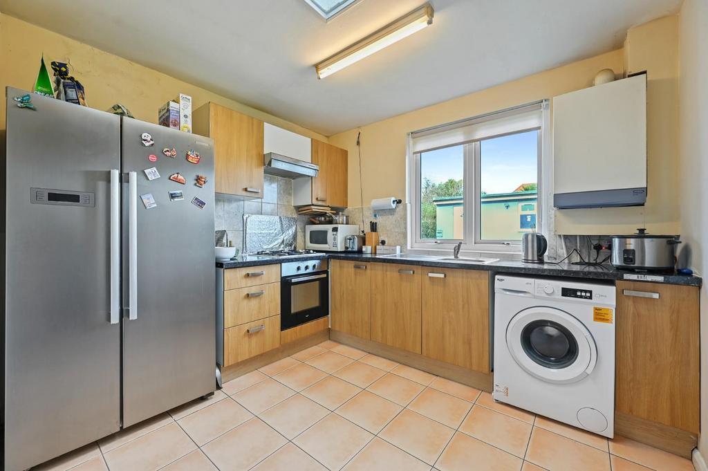REA - 96 Noel Road - Kitchen A3 (1).jpg