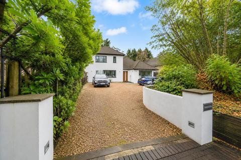 Hendon Wood Lane, Mill Hill, NW7