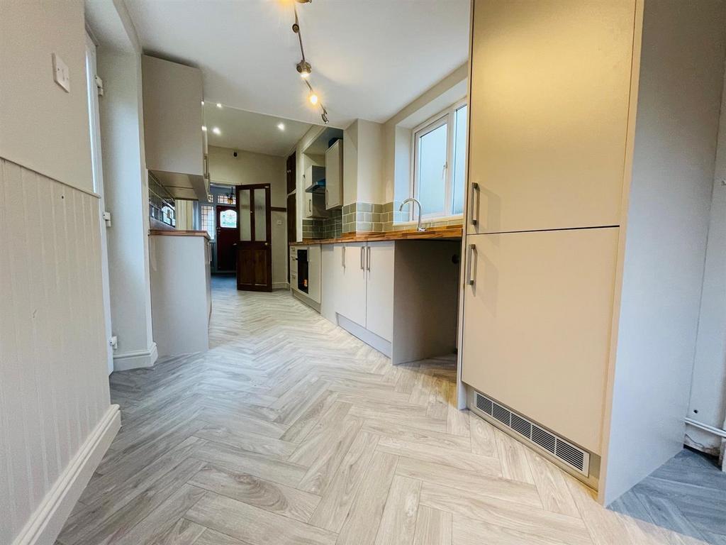 Re-Fitted Kitchen/Diner