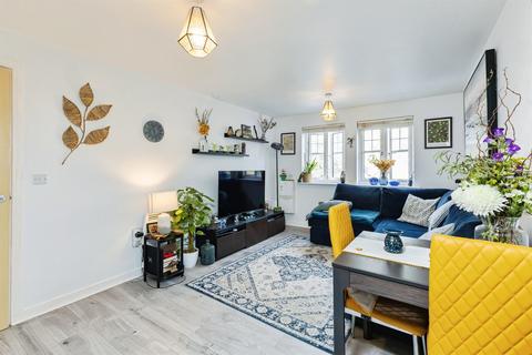 2 bedroom flat for sale, Perigee, Shinfield, READING