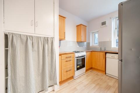 2 bedroom flat to rent, Riverford Road, Flat 2-2, Shawlands, Glasgow, G43 1RY