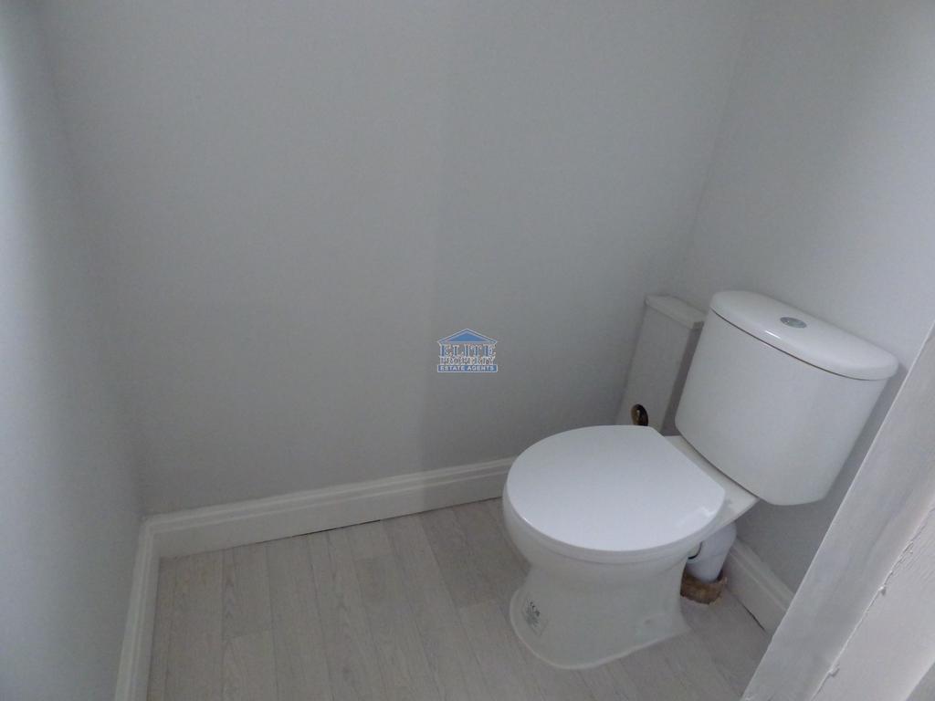 Cloakroom/w.c