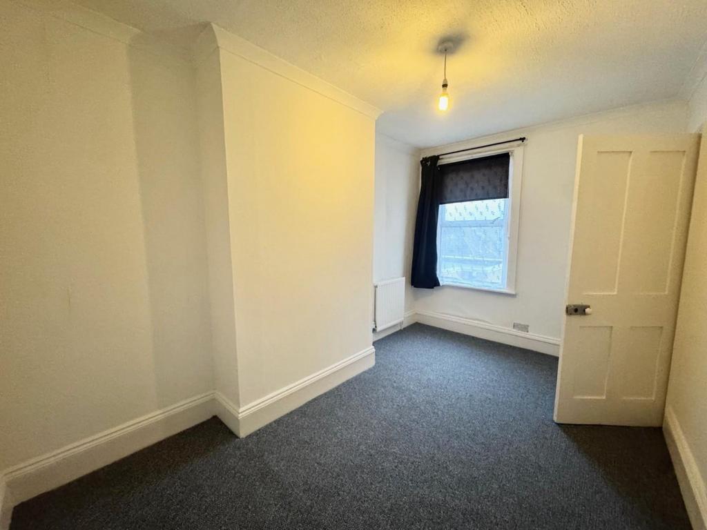 2nd bedroom.jpg