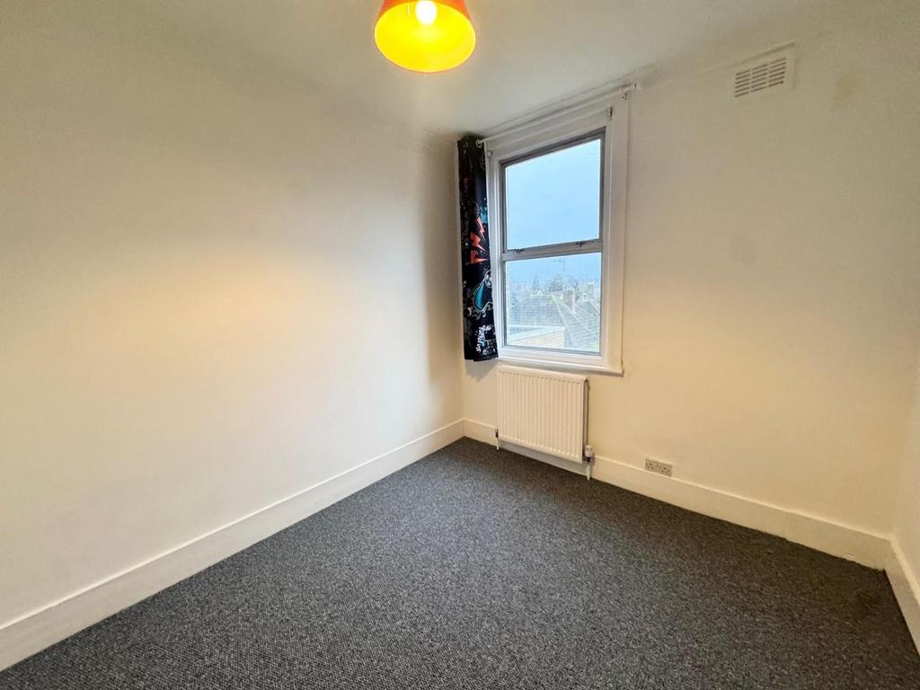 3rd bedroom.jpg