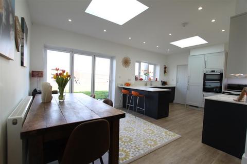 3 bedroom semi-detached bungalow for sale, Hillview Road, Chislehurst BR7