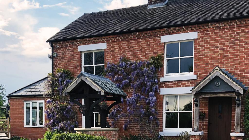 The Woodyard 23 Outside.jpg